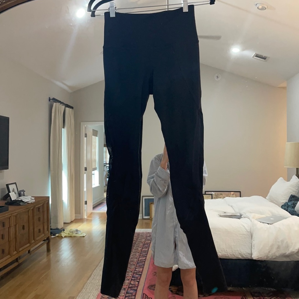 Athleta Shakti Mesh 7/8 leggings